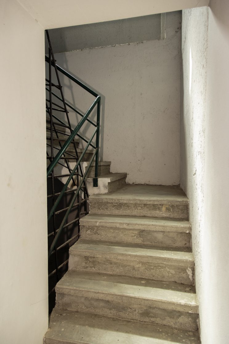 Prigione di Shkoder - Scutari - Albania. Scala che conduce al secondo piano della prigione.
