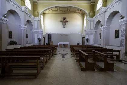Chiesa delle suore Stimmatine - Scutari - Albania. Chiesa che durante il periodo comunista venne convertita in tribunale dove vennero giudicati gran parte dei prigionieri, laici e religiosi.