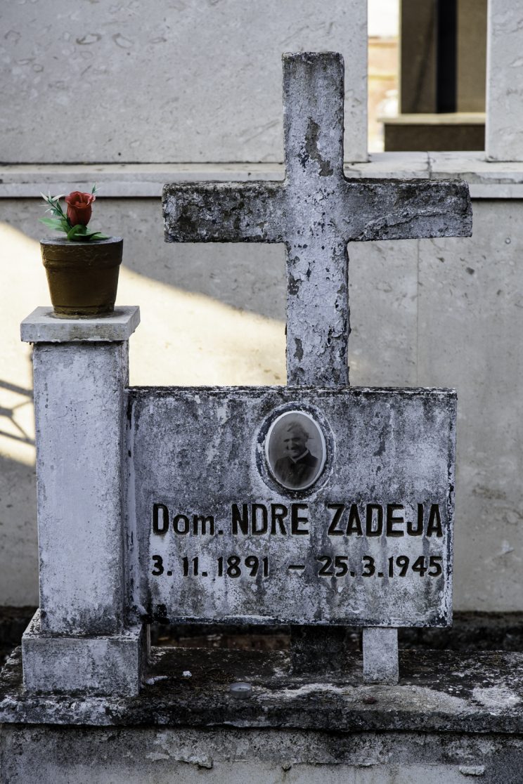 Dom Ndre Zadeja - Cimitero Cattolico di Scutari - Scutari - Albania. Dom Zadeja è stato il secondo Martire ad essere fucilato, dopo Don Lazer Shantoja. Il primo nella città di Scutari.